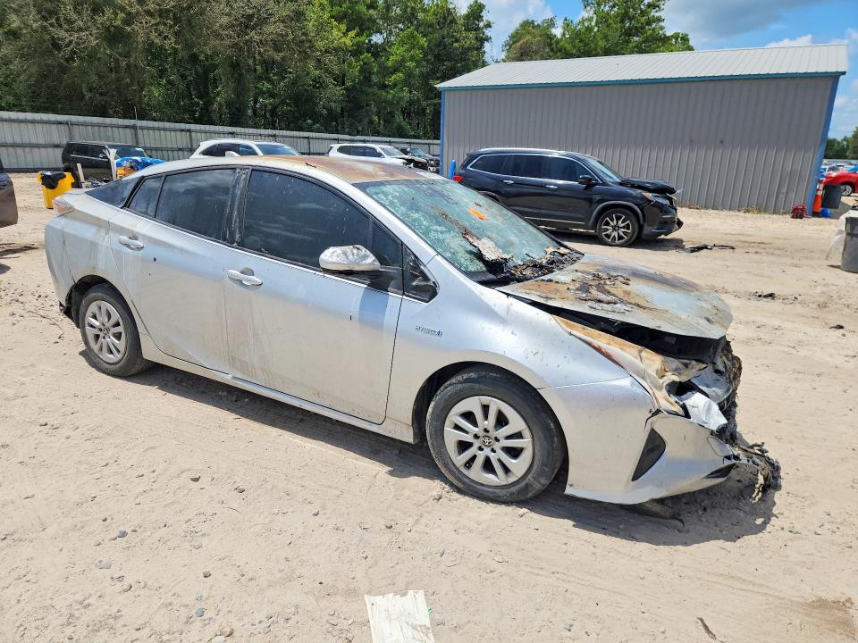Photo 4 from auction – 2017 TOYOTA PRIUS with VIN JTDKBRFU1H3026022