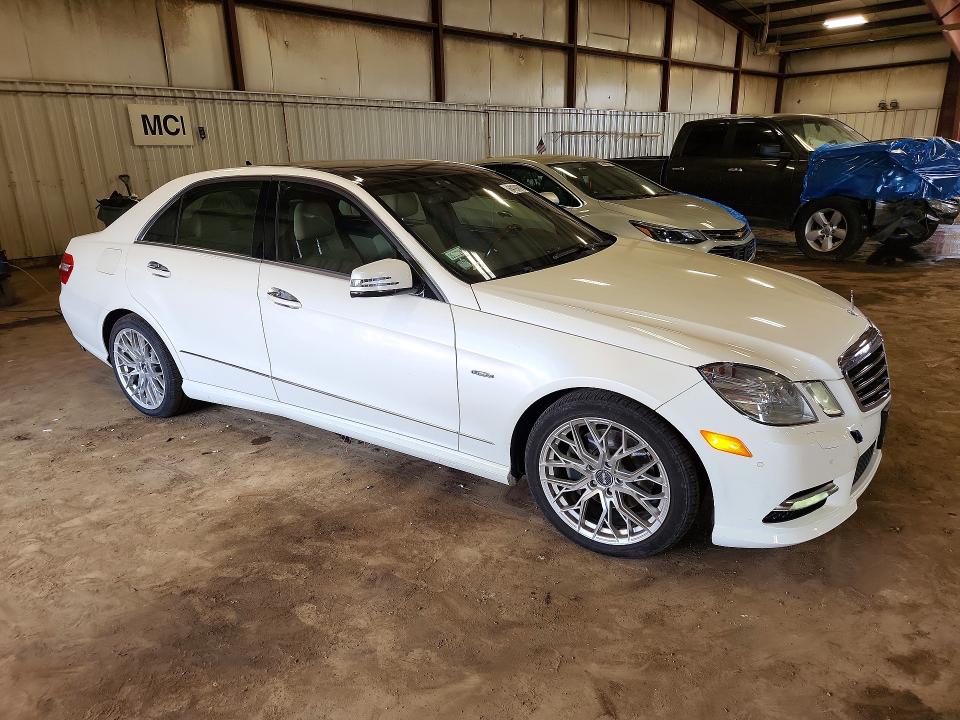 Photo 4 from auction – 2012 MERCEDES-BENZ E with VIN WDDHF8JB5CA613350