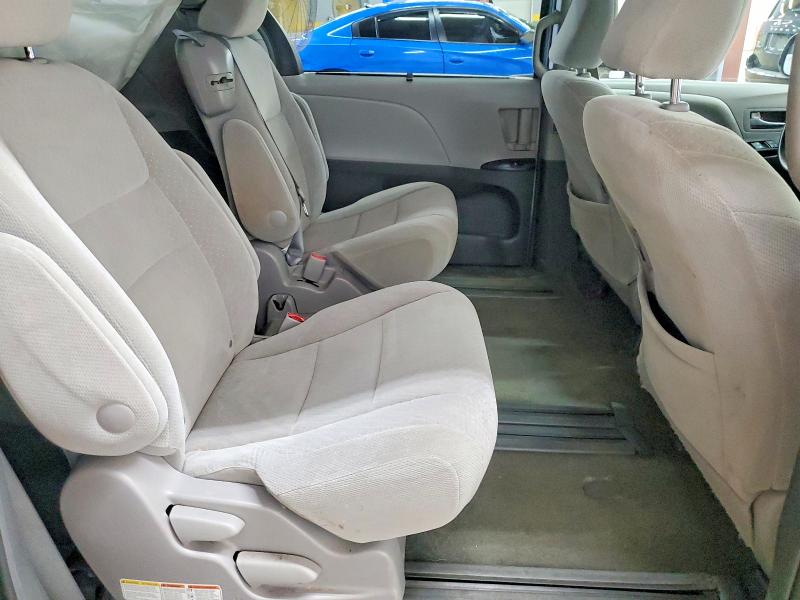 Photo 11 from auction – 2015 TOYOTA SIENNA with VIN 5TDKK3DC6FS588212