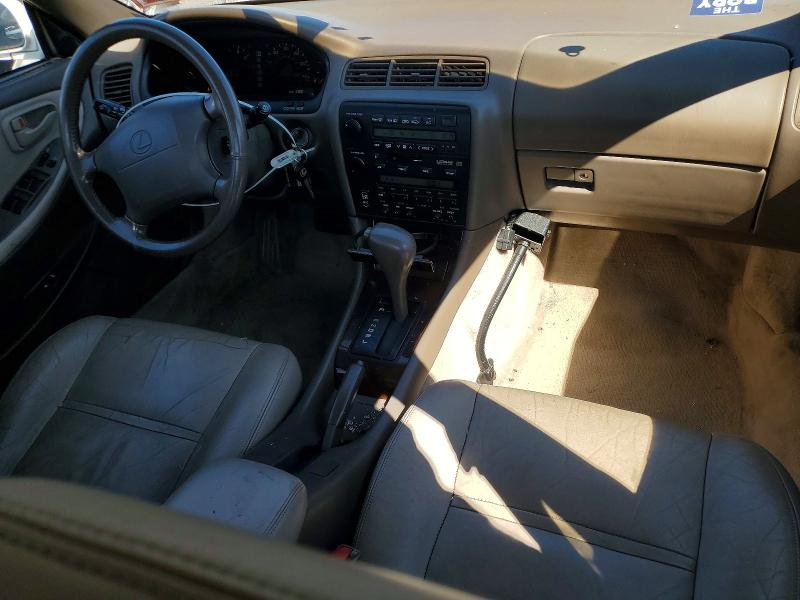 Photo 8 from auction – 1995 LEXUS ES with VIN JT8GK13T0S0128969