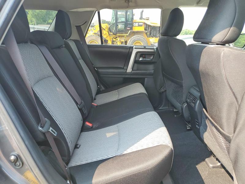 Photo 11 from auction – 2016 TOYOTA 4RUNNER with VIN JTEBU5JR2G5392852