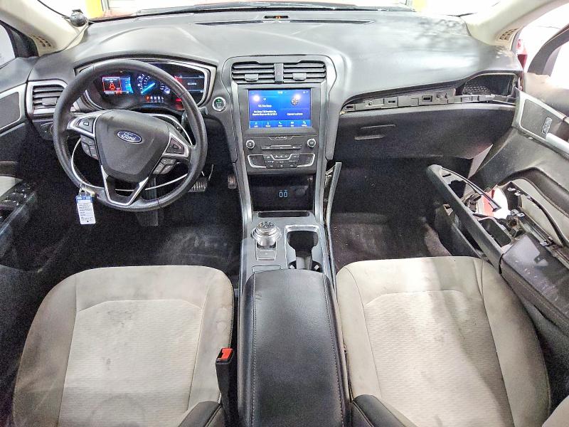 Photo 8 from auction – 2020 FORD FUSION with VIN 3FA6P0HD8LR171473