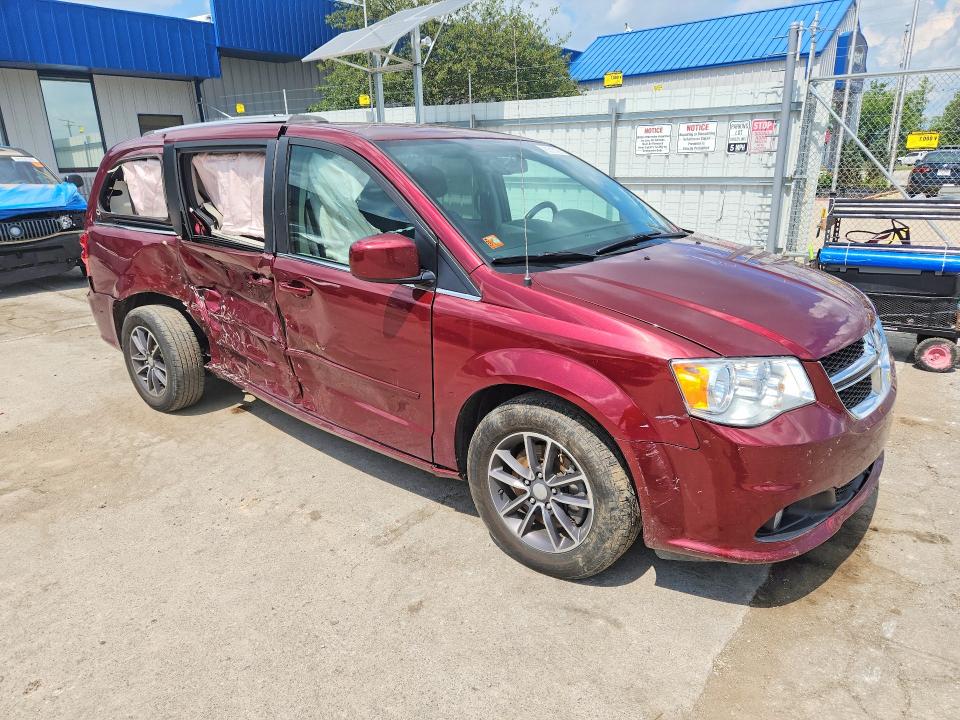 Photo 4 from auction – 2017 DODGE GRAND CARAVAN with VIN 2C4RDGCGXHR749015