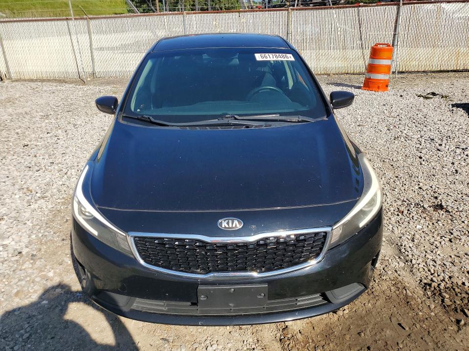 Photo 5 from auction – 2017 KIA FORTE with VIN 3KPFK4A79HE015803