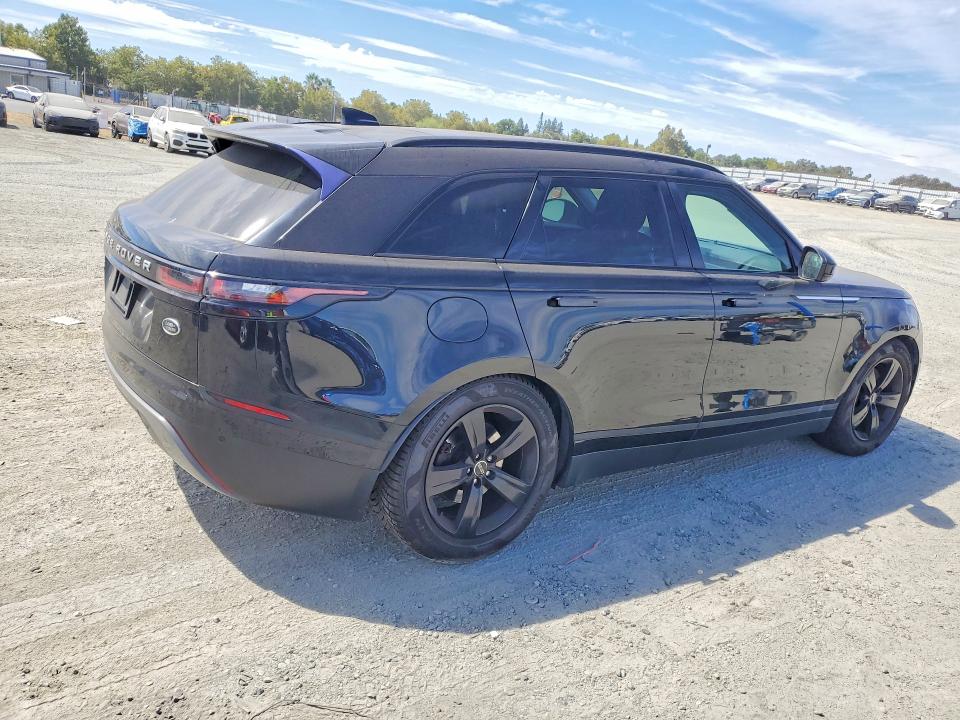 Photo 3 from auction – 2018 LAND ROVER RANGE ROVER VELAR with VIN SALYB2RV3JA766767