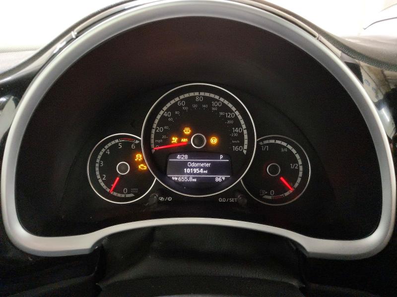 Photo 9 from auction – 2013 VOLKSWAGEN BEETLE with VIN 3VW5L7AT7DM825838