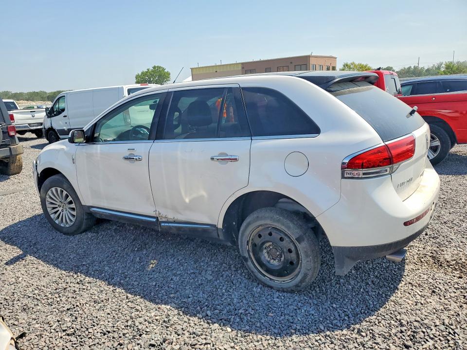 Снимка 2 от търг – 2013 LINCOLN MKX с VIN 2LMDJ8JK4DBL37322