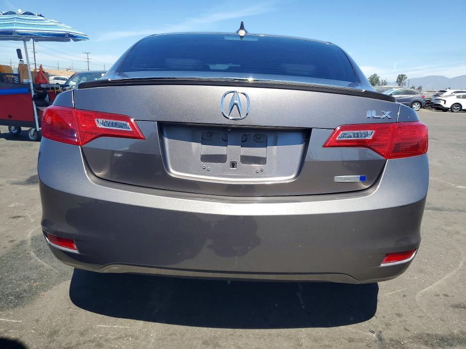 Photo 6 from auction – 2013 ACURA ILX with VIN 19VDE3F72DE302212