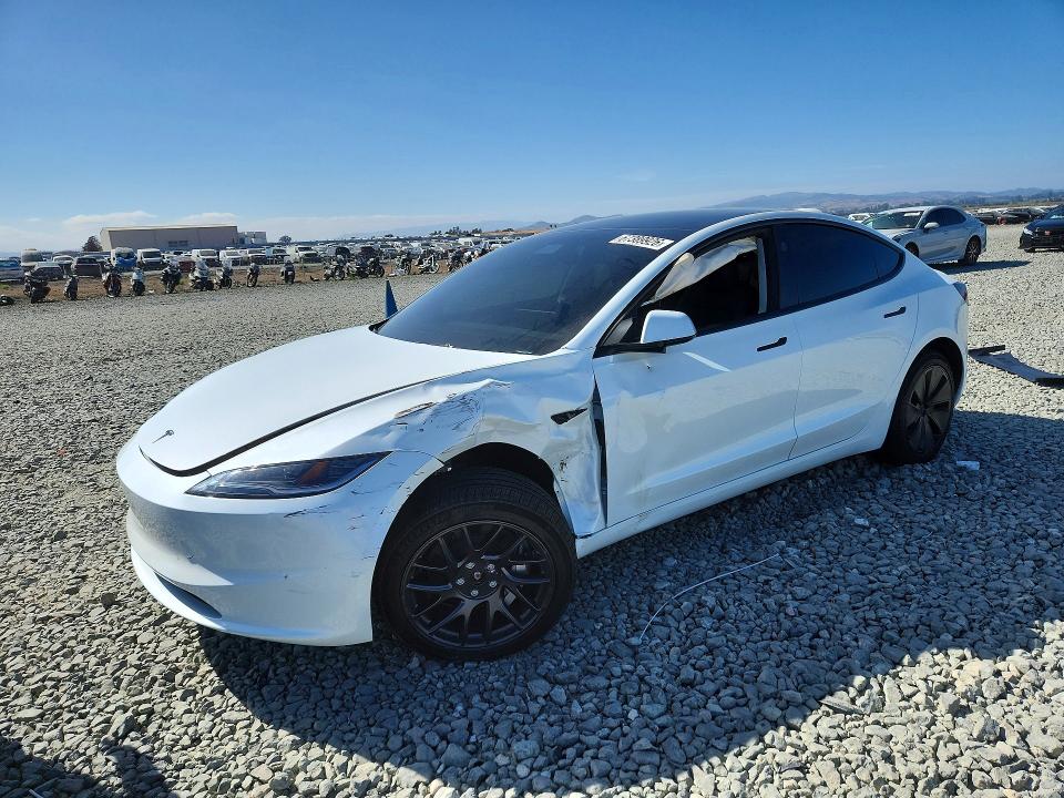 Снимка 1 от търг – 2026 TESLA MODEL 3 с VIN 5YJ3E1EB9TF179112