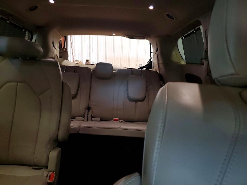 Photo 10 from auction – 2018 CHRYSLER PACIFICA with VIN 2C4RC1BG0JR127868