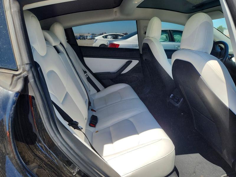 Photo 10 from auction – 2018 TESLA MODEL 3 with VIN 5YJ3E1EA0JF155253