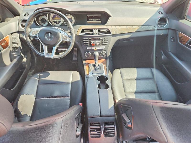 Photo 8 from auction – 2013 MERCEDES-BENZ C with VIN WDDGF4HB5DA790850