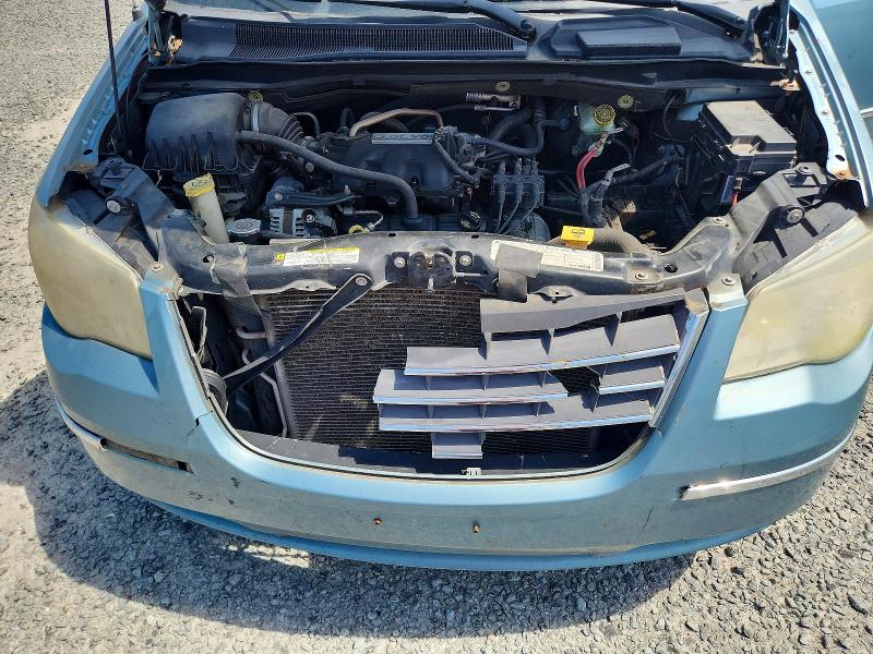 Photo 12 from auction – 2010 CHRYSLER TOWN & COUNTRY with VIN 2A4RR5D19AR240727