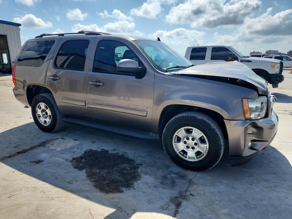 Photo 4 from auction – 2013 CHEVROLET TAHOE with VIN 1GNSCBE0XDR350894