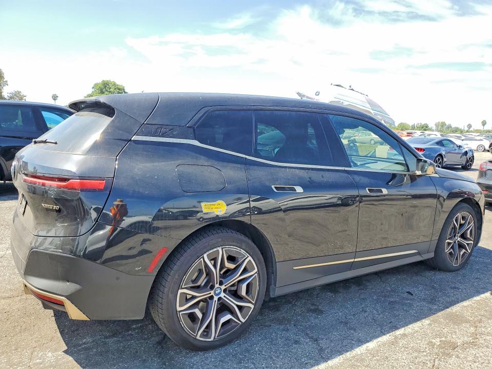 Zdjęcie 3 z aukcji – 2022 BMW IX z VIN WB523CF08NCK54792