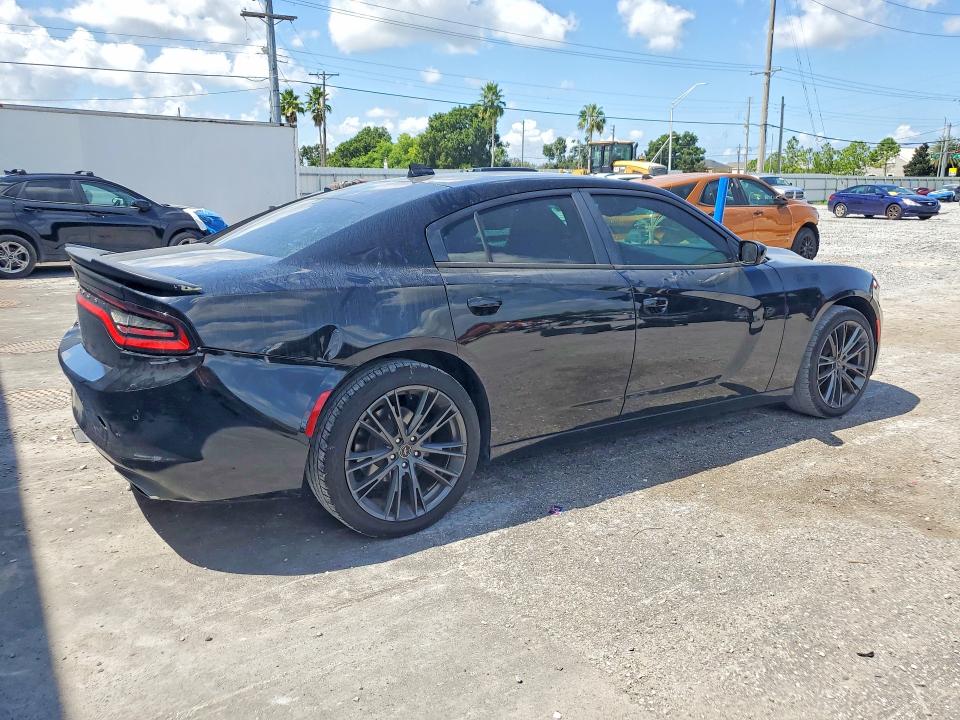 Photo 3 from auction – 2018 DODGE CHARGER with VIN 2C3CDXHG8JH187470