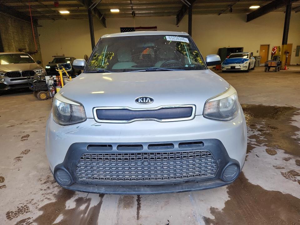 Photo 5 from auction – 2015 KIA SOUL with VIN KNDJN2A22F7810523