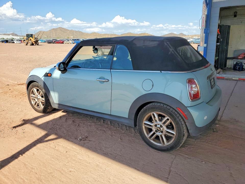 Photo 2 from auction – 2011 MINI COOPER with VIN WMWZN3C56BT133734
