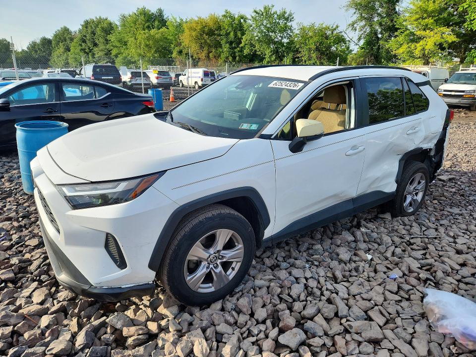 Photo 1 from auction – 2022 TOYOTA RAV4 with VIN 2T3P1RFV7NW262345