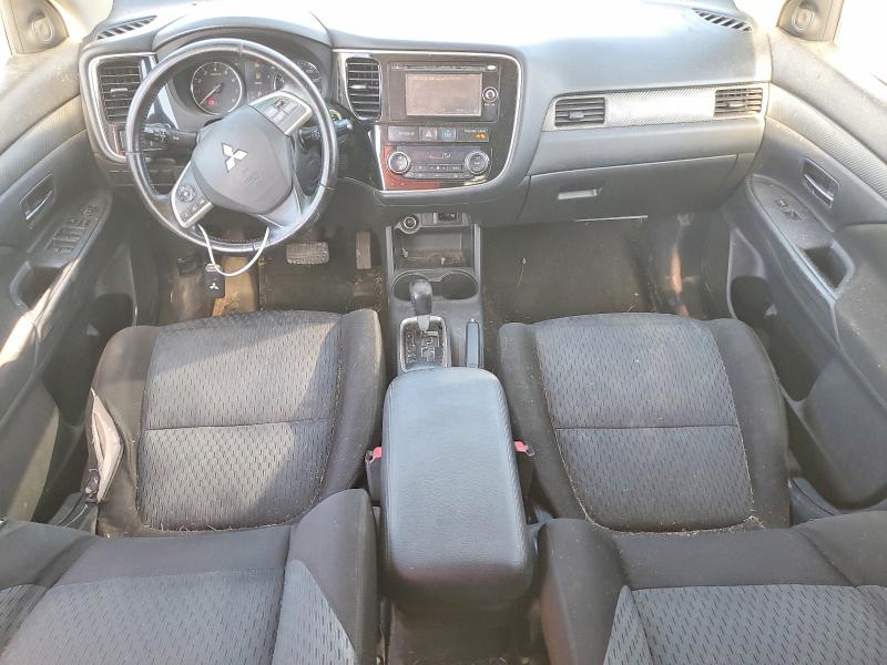 Photo 8 from auction – 2014 MITSUBISHI OUTLANDER with VIN JA4AD3A34EZ007789