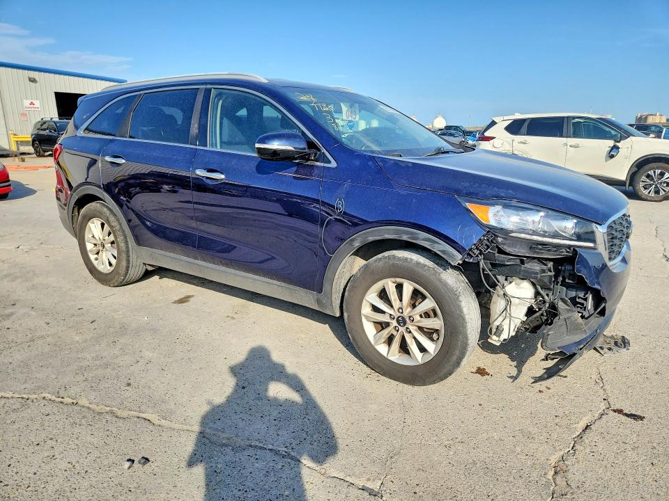 Photo 4 from auction – 2019 KIA SORENTO with VIN 5XYPG4A33KG532561