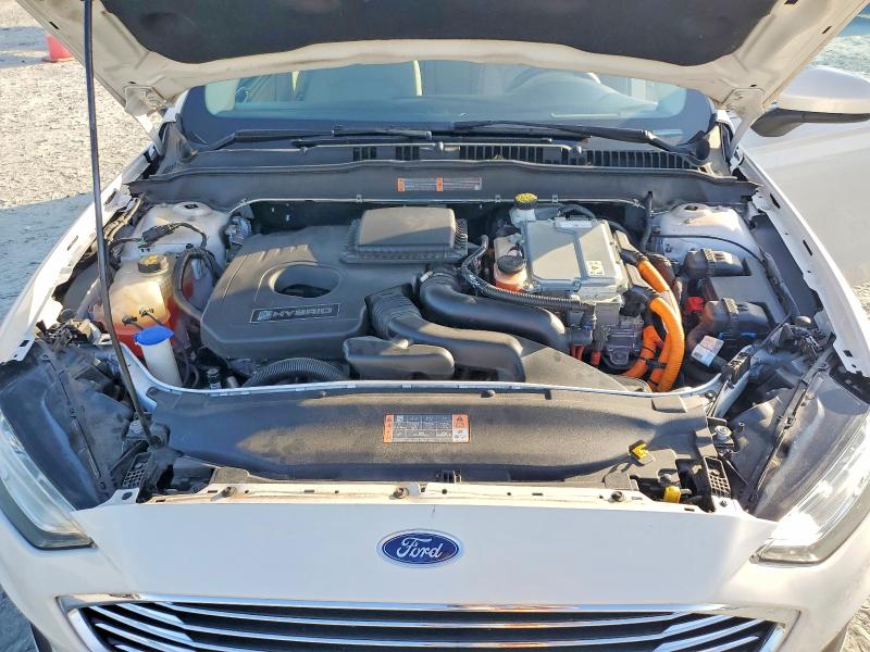 Photo 11 from auction – 2020 FORD FUSION with VIN 3FA6P0LU2LR122311