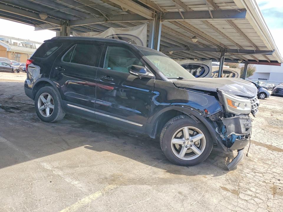 Zdjęcie 4 z aukcji – 2016 FORD EXPLORER z VIN 1FM5K8DH5GGD03643