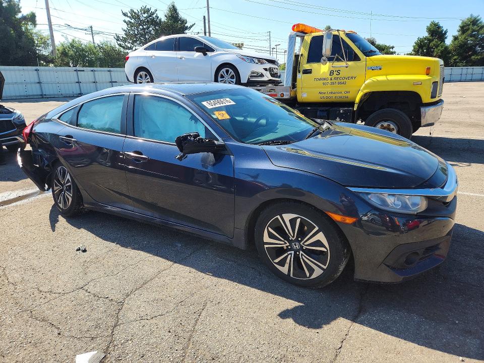 Photo 4 from auction – 2016 HONDA CIVIC with VIN 19XFC1F73GE009580