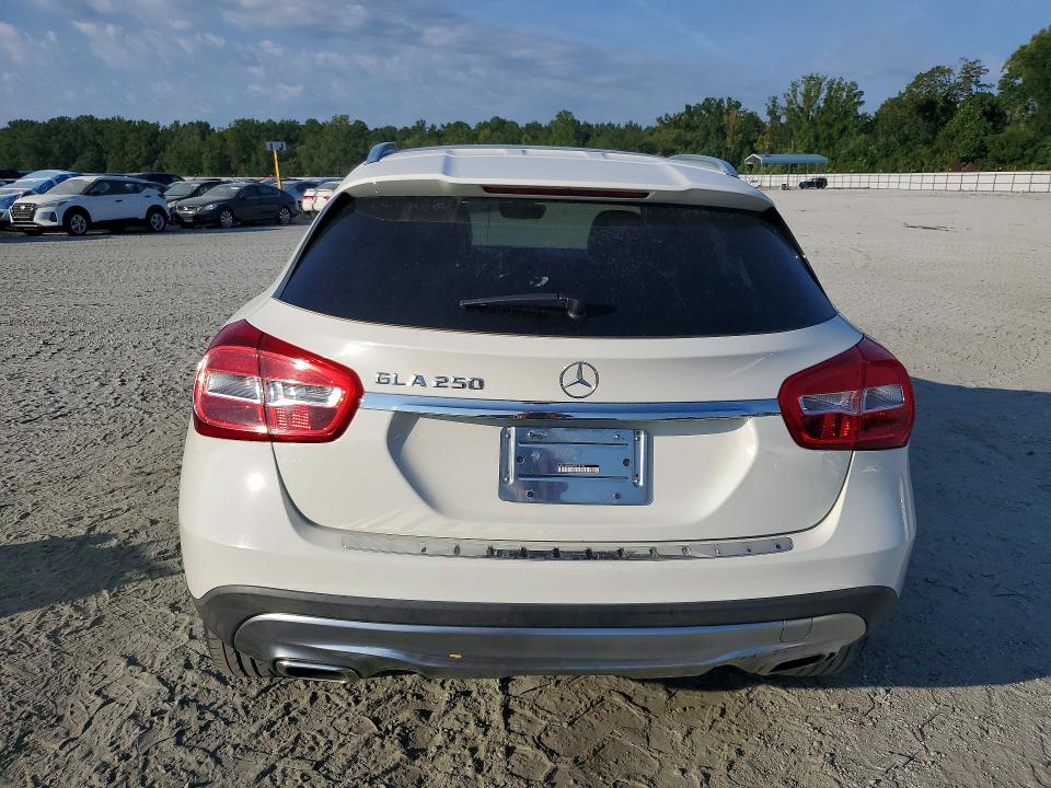 Photo 6 from auction – 2015 MERCEDES-BENZ GLA with VIN WDCTG4EB4FJ124182