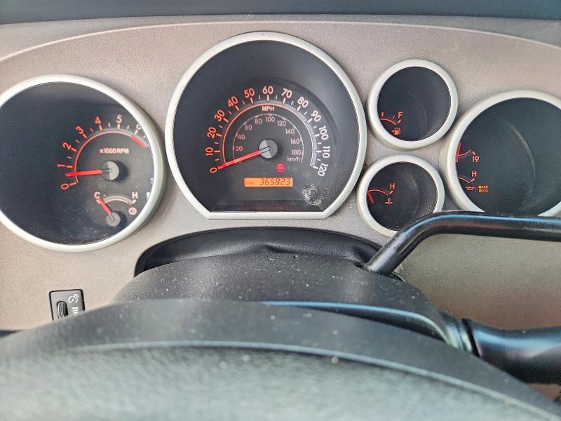 Photo 9 from auction – 2010 TOYOTA TUNDRA with VIN 5TFRY5F18AX075633