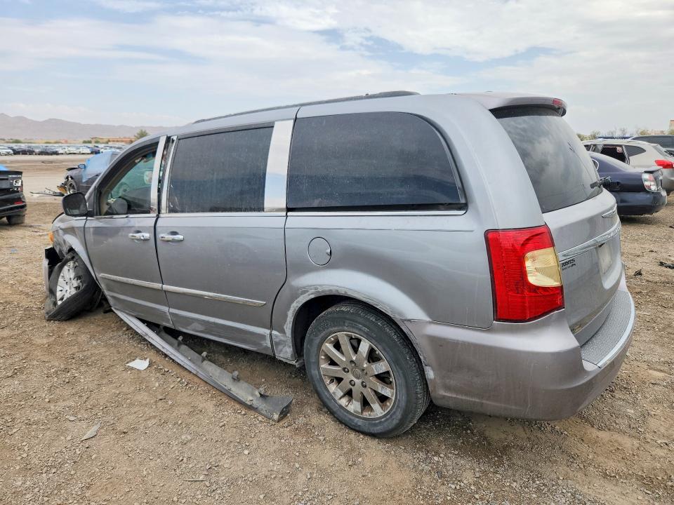 Photo 2 from auction – 2014 CHRYSLER TOWN & COUNTRY with VIN 2C4RC1BG9ER342879
