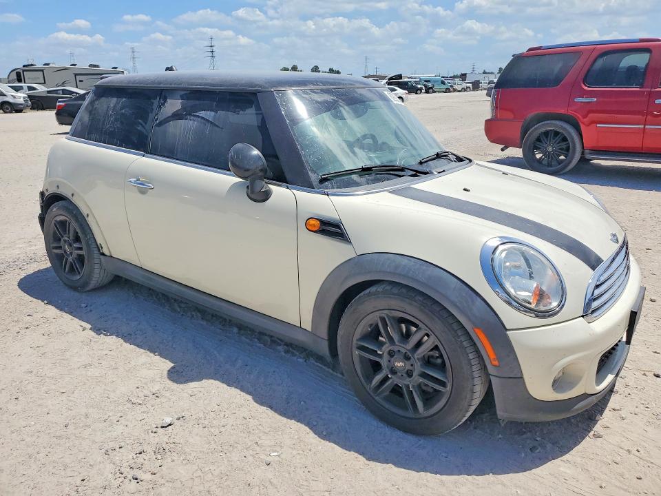 Photo 4 from auction – 2013 MINI COOPER with VIN WMWSU3C5XDT685048