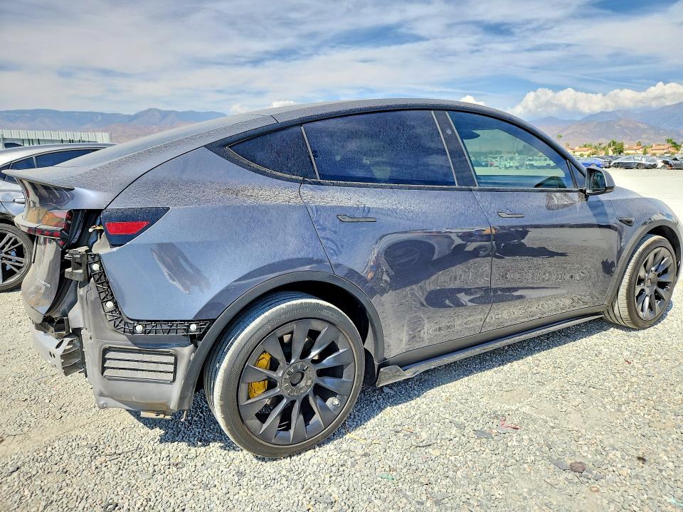صورة رقم 3 من المزاد - 2023 TESLA MODEL Y مع VIN 7SAYGDEEXPF907881