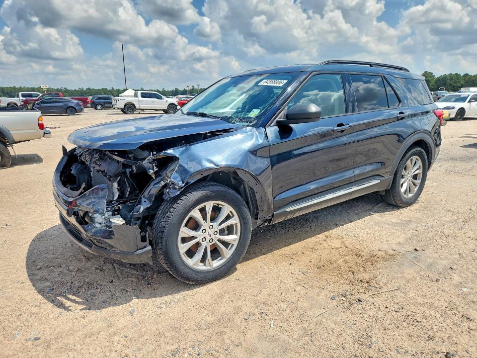FORD EXPLORER 2022 with VIN 1FMSK7DH4NGC01390 - Photo from auction