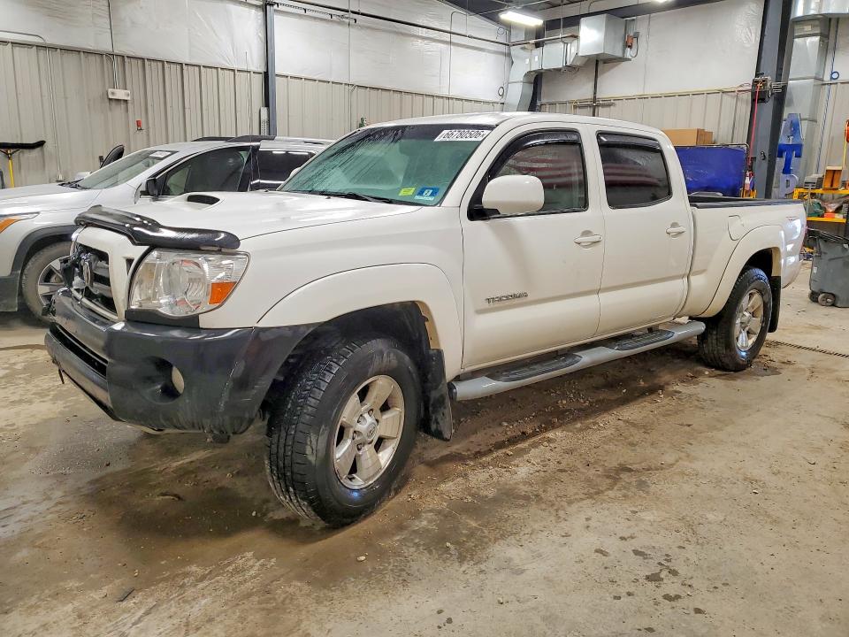 TOYOTA TACOMA 2005 with VIN 5TEMU52N65Z031806 - Photo from auction
