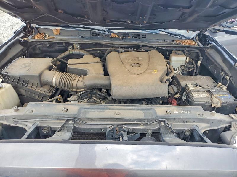 Photo 11 from auction – 2016 TOYOTA TACOMA with VIN 5TFCZ5AN5GX043518