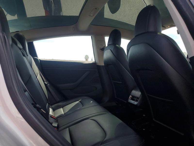 Photo 10 from auction – 2018 TESLA MODEL 3 with VIN 5YJ3E1EA2JF016676
