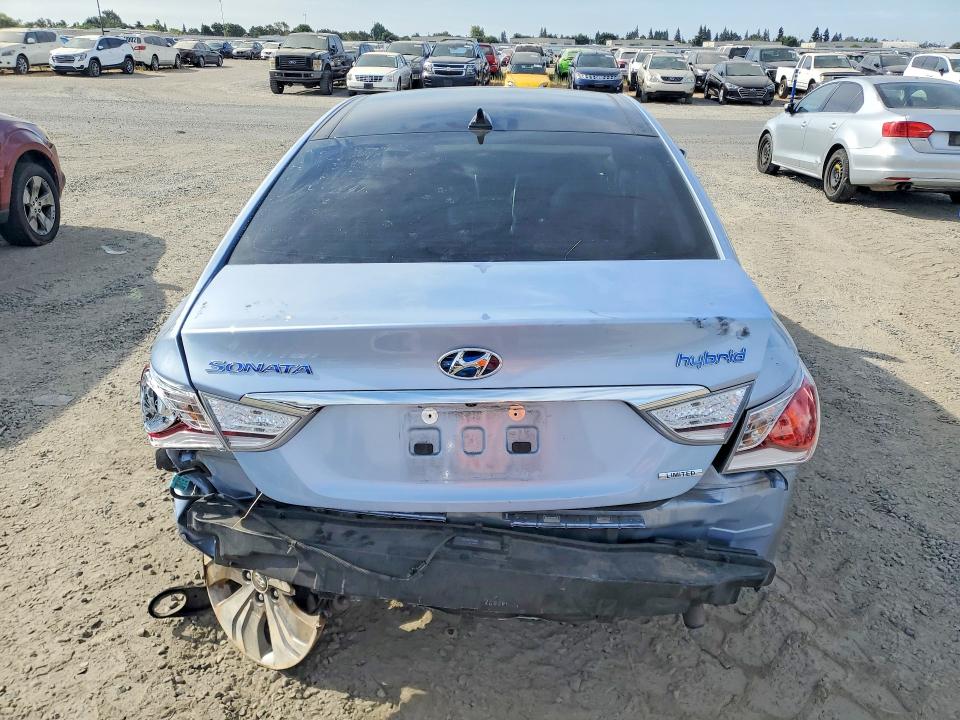 Снимка 6 от търг – 2015 HYUNDAI SONATA HYBRID с VIN KMHEC4A43FA121464