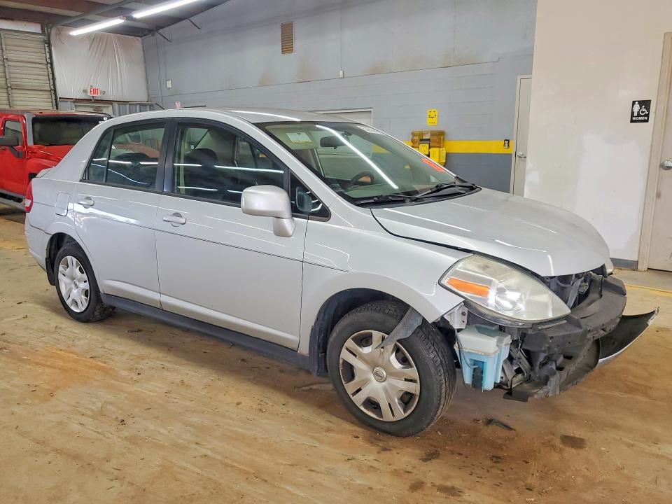 Photo 4 from auction – 2010 NISSAN VERSA with VIN 3N1BC1AP6AL379045