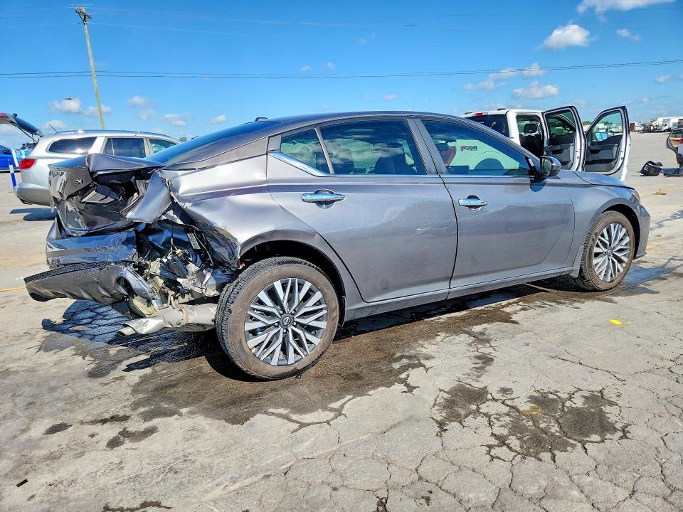 Photo 3 from auction – 2024 NISSAN ALTIMA with VIN 1N4BL4DV8RN407387
