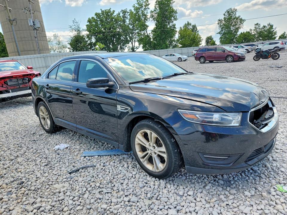 Photo 4 from auction – 2015 FORD TAURUS with VIN 1FAHP2E86FG208902