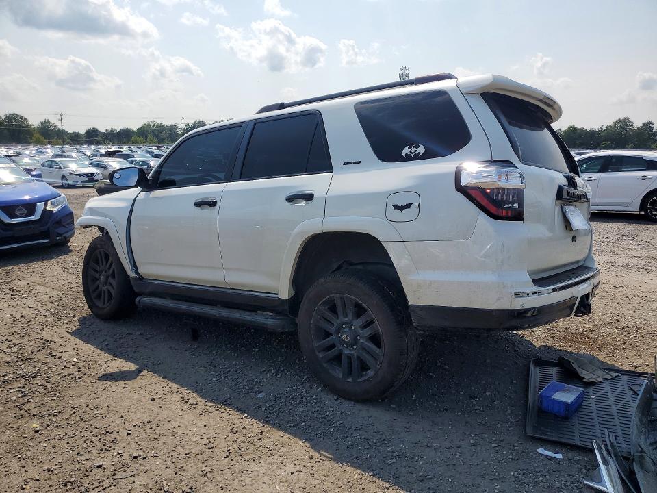 Photo 2 from auction – 2021 TOYOTA 4RUNNER with VIN JTEJU5JR3M5863835