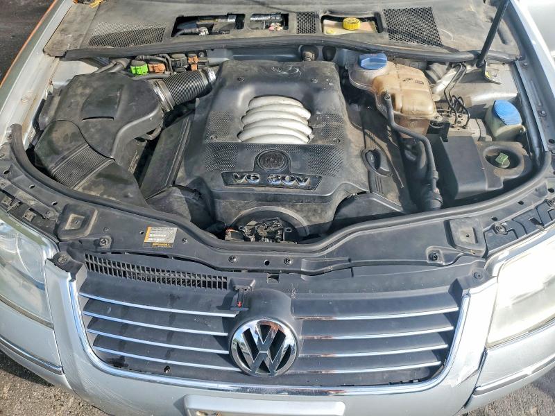 Photo 11 from auction – 2003 VOLKSWAGEN PASSAT with VIN WVWTH63B73P051724