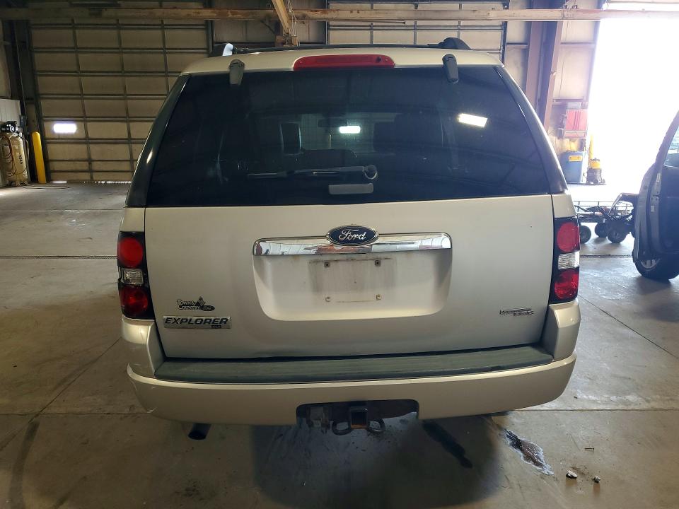 Photo 6 from auction – 2007 FORD EXPLORER with VIN 1FMEU63E77UB46155