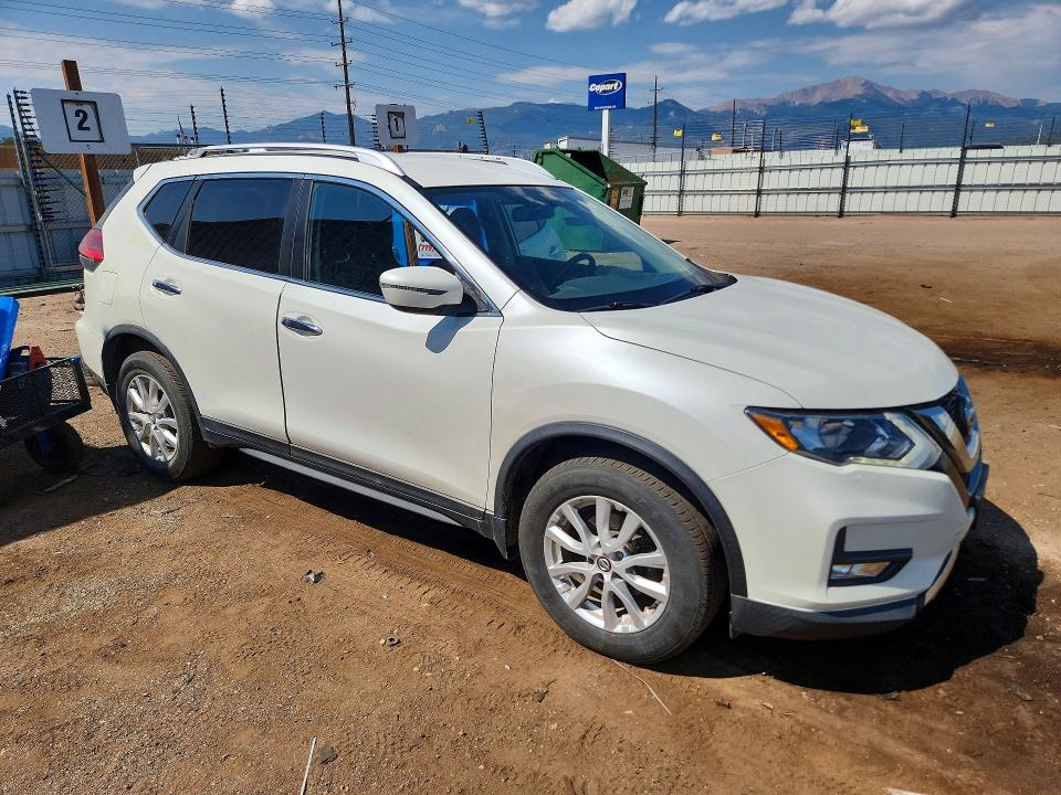 Photo 4 from auction – 2017 NISSAN ROGUE with VIN KNMAT2MV6HP560038