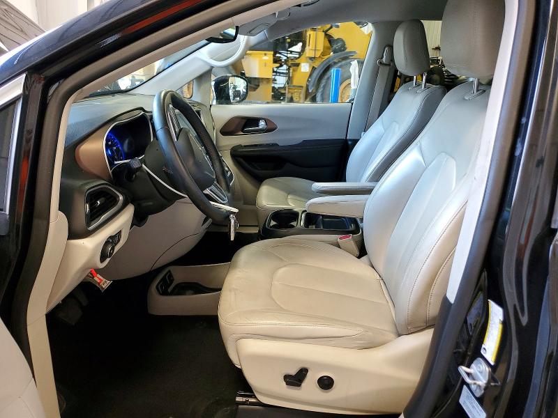 Photo 7 from auction – 2017 CHRYSLER PACIFICA with VIN 2C4RC1BG0HR511921