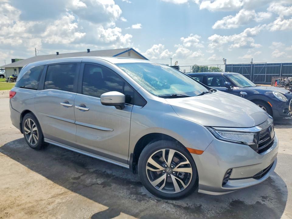 Photo 4 from auction – 2023 HONDA ODYSSEY with VIN 5FNRL6H83PB033503