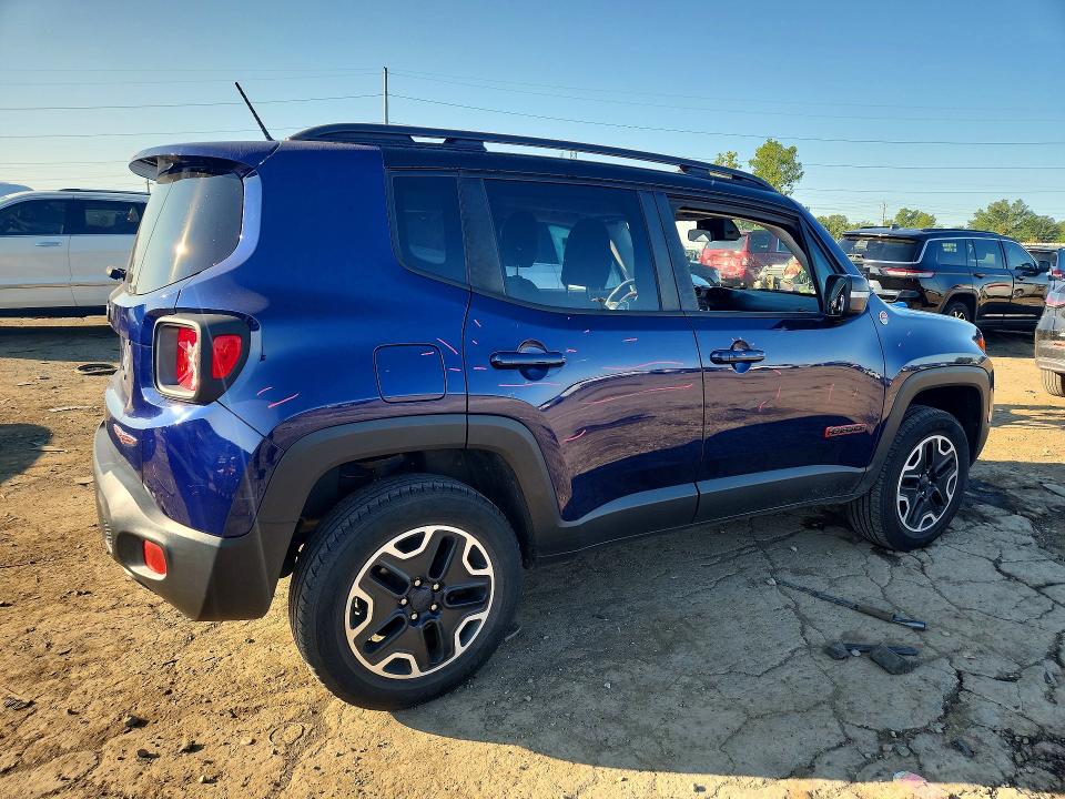 Photo 3 from auction – 2016 JEEP RENEGADE with VIN ZACCJBCT4GPD38923