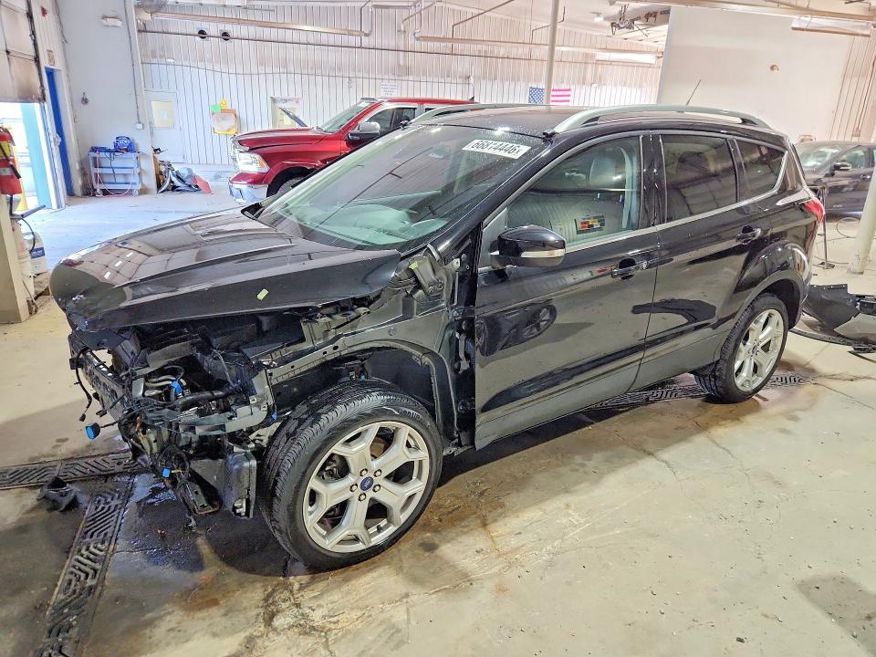FORD ESCAPE 2019 z numerem VIN 1FMCU9J95KUB74446 - Zdjęcie z aukcji
