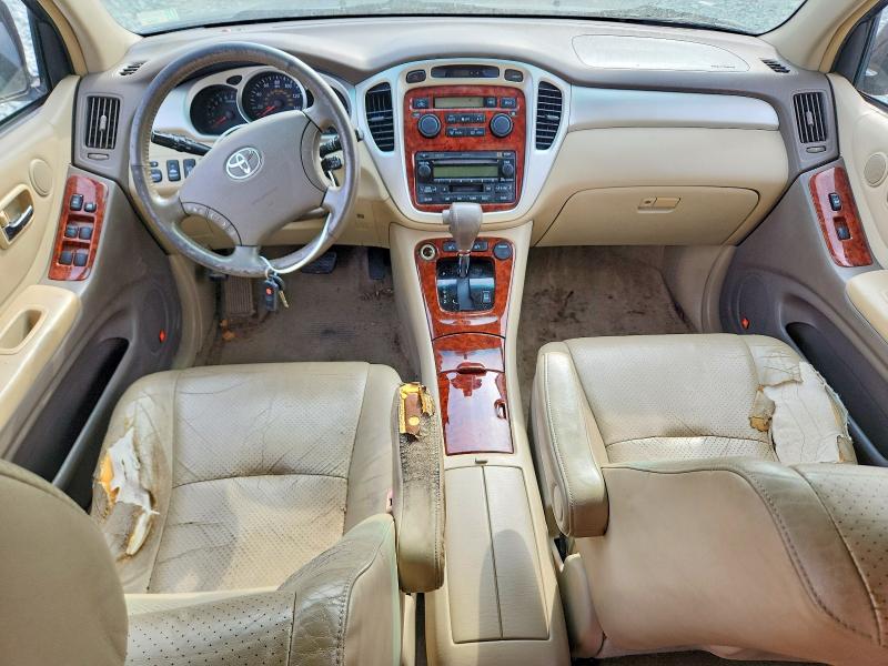 Photo 8 from auction – 2005 TOYOTA HIGHLANDER with VIN JTEEP21A450102361